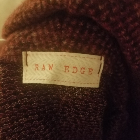 FLASH SALE🔥Soft Burgundy Button Pullover - Picture 5 of 6